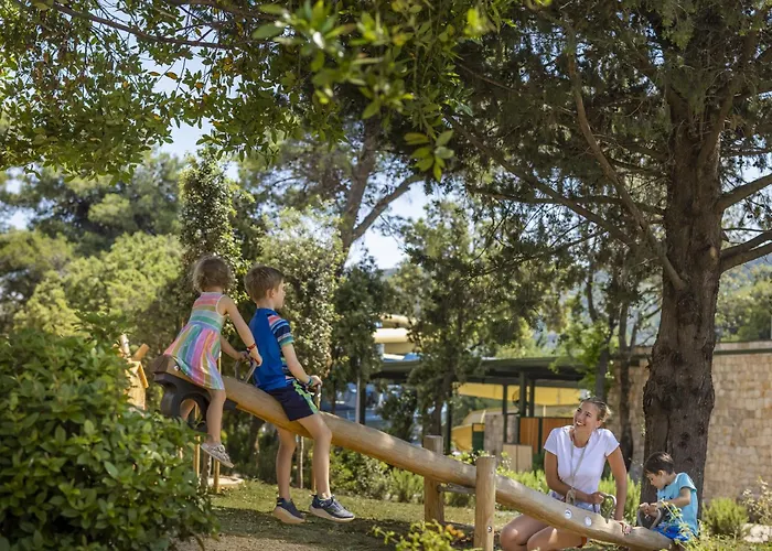 מלון Pical Resort, Valamar Collection פורץ